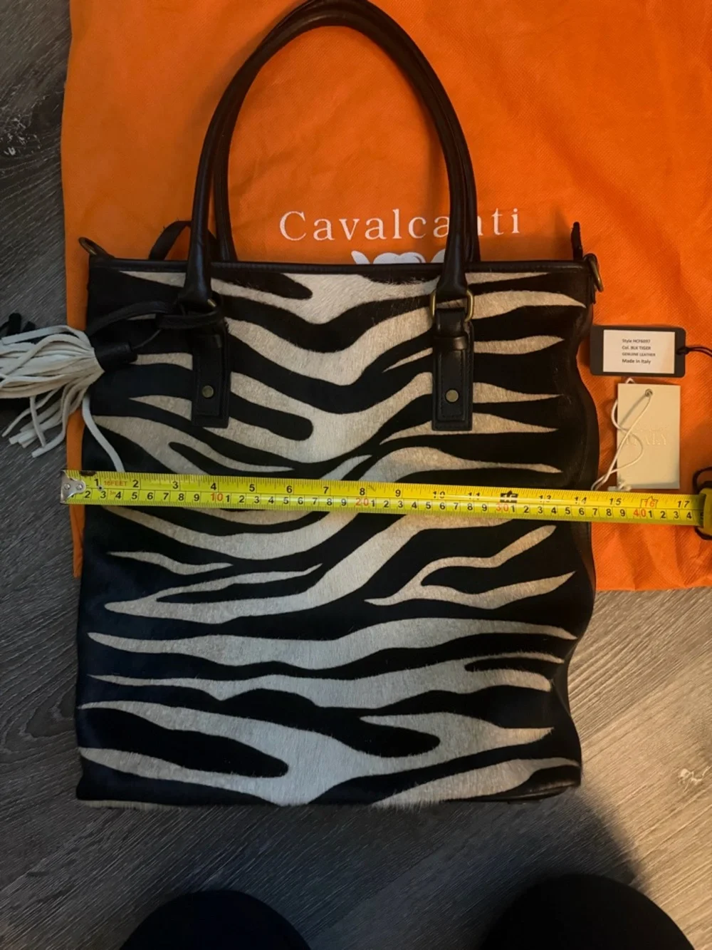 Zebra-Print Genuine animal hair/Leather Tote Bag with Tassel - Black & White - Picture 4 of 9